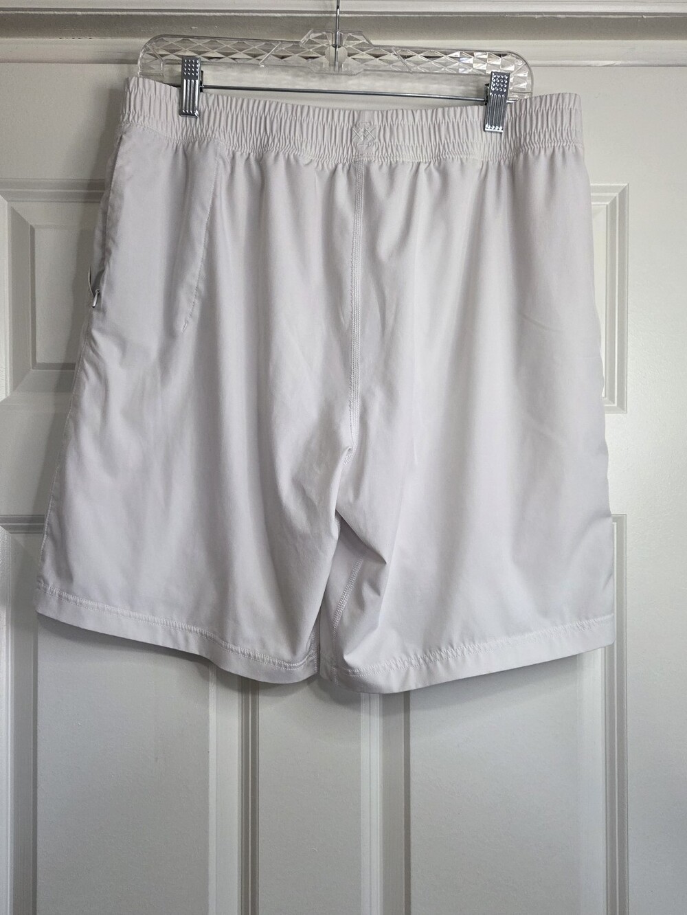 Rhone Mako Tech 7" White Shorts - Size L - Picture 3 of 11